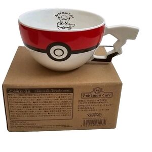 Pokémon Cafe Poké Ball Mug